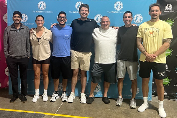 Alliance Group people volunteering at Clean the World